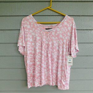 2 Piece Pink Floral Top & Shorts Pajama Set - 1X (NWT)